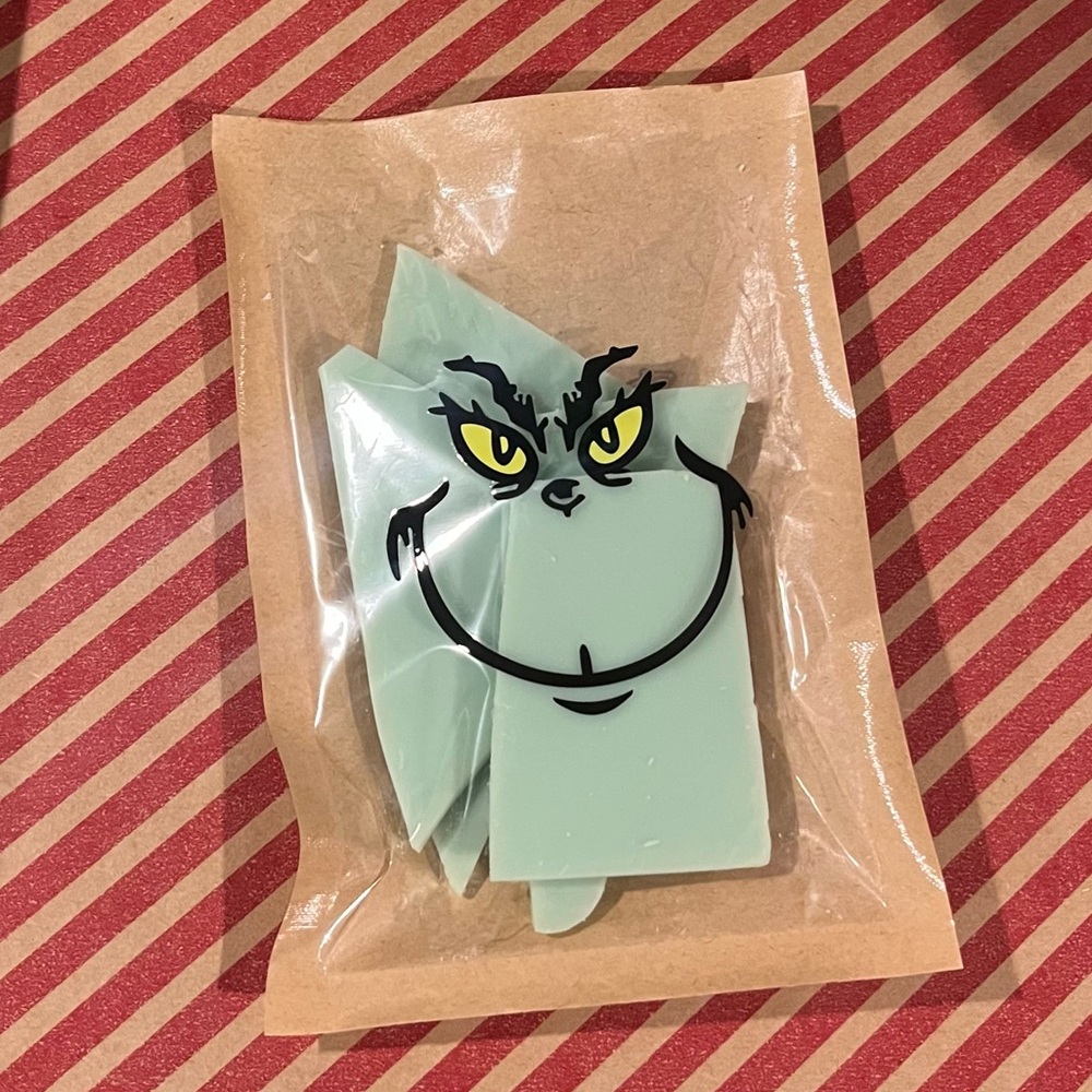 Stink! Stank! Stunk! Grinch Soy Wax Melt Brittle 2.5 oz | Limited Edition